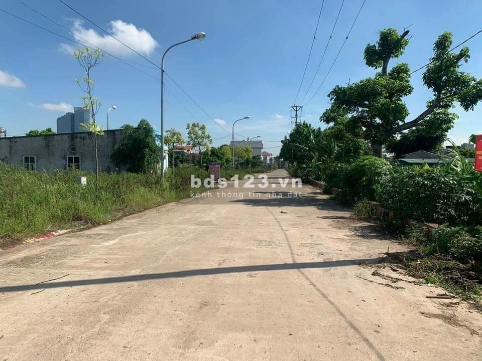 Hoa hậu đẹp nhất lô góc TĐC Ngọc Động, Đa Tốn, view đối diện vườn hoa