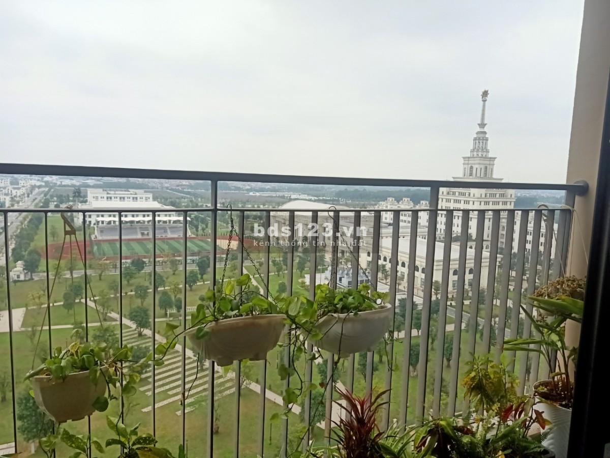 GIÁ SỐC! Bán căn góc 3N 2VS FULL NỘI THẤT, view VINUNI giá 2.58 tỷ Ocean Park 081 260 2680