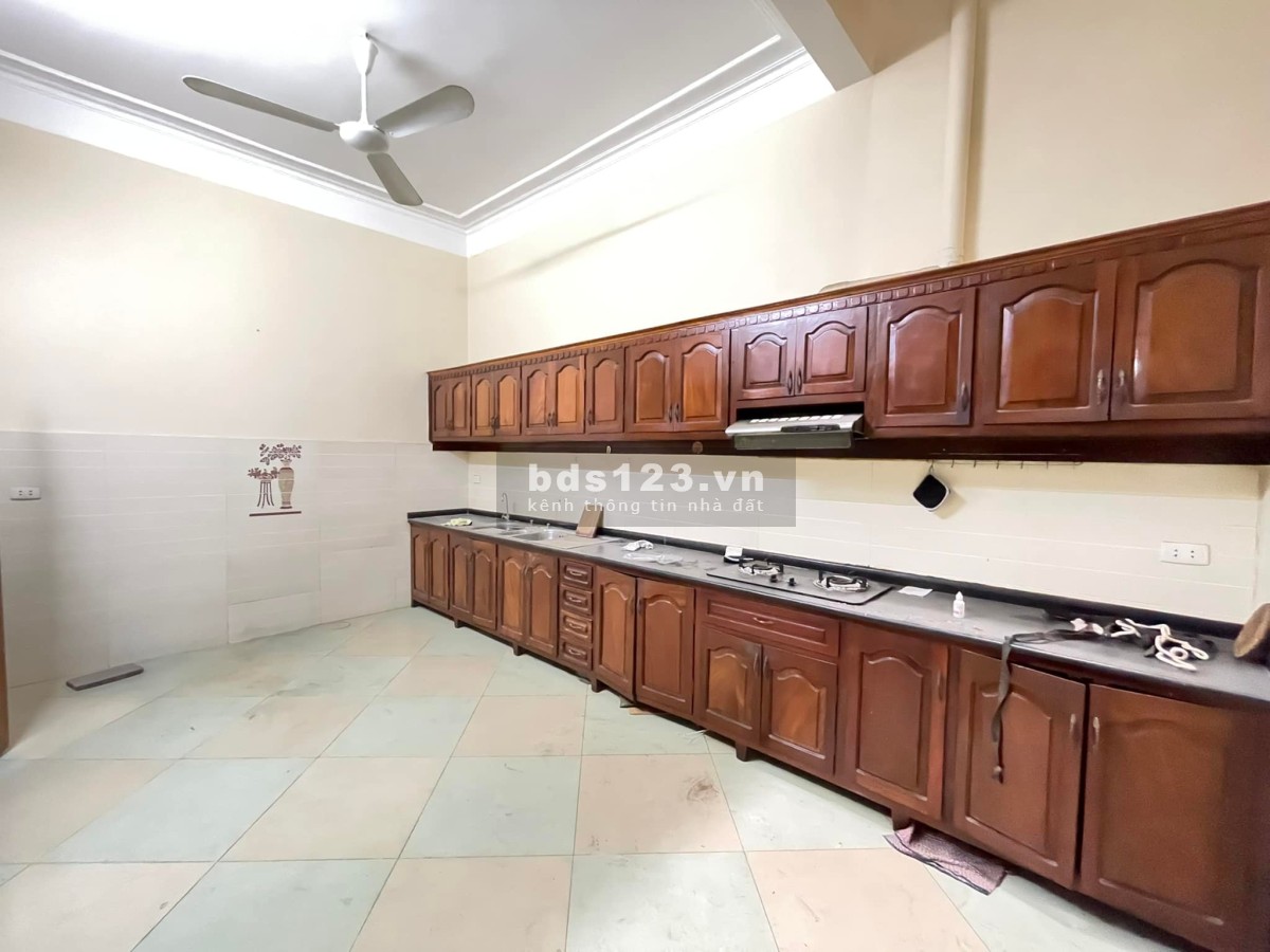 Bán toà nhà Nguyễn Chí Thanh ngõ 91 phân lô ô tô tránh giá 21.5 tỷ