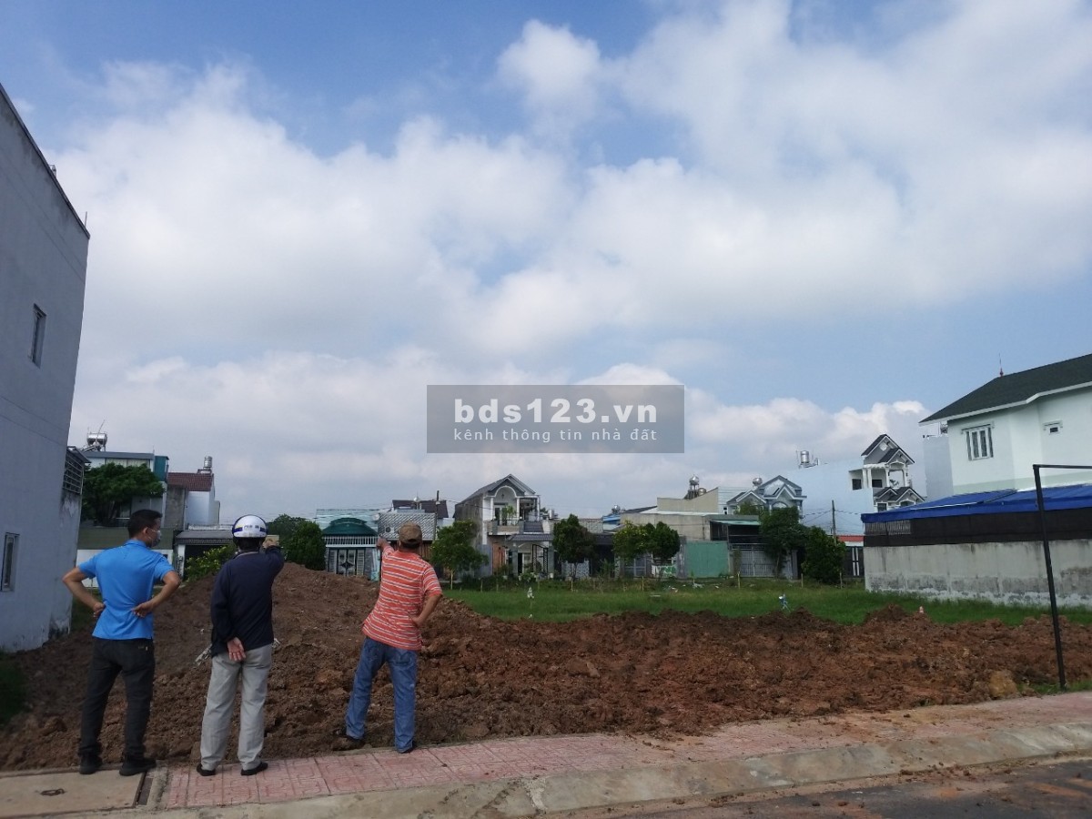 Chính chủ cho thuê đất 1,000m2 thổ cư 500m2, khu dân cư đông