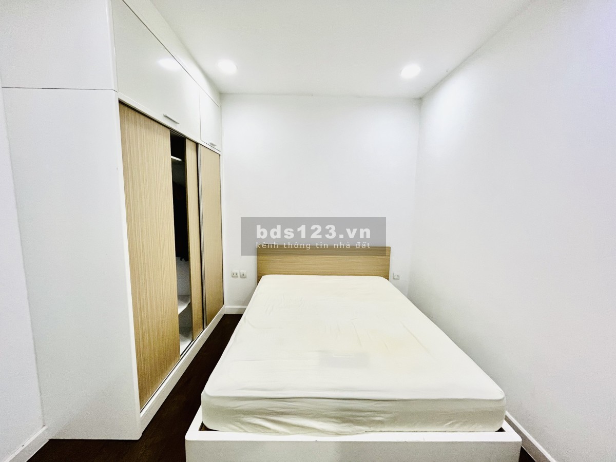 Căn hộ 75m2, full NT chung cư The Prince Residence cần bán