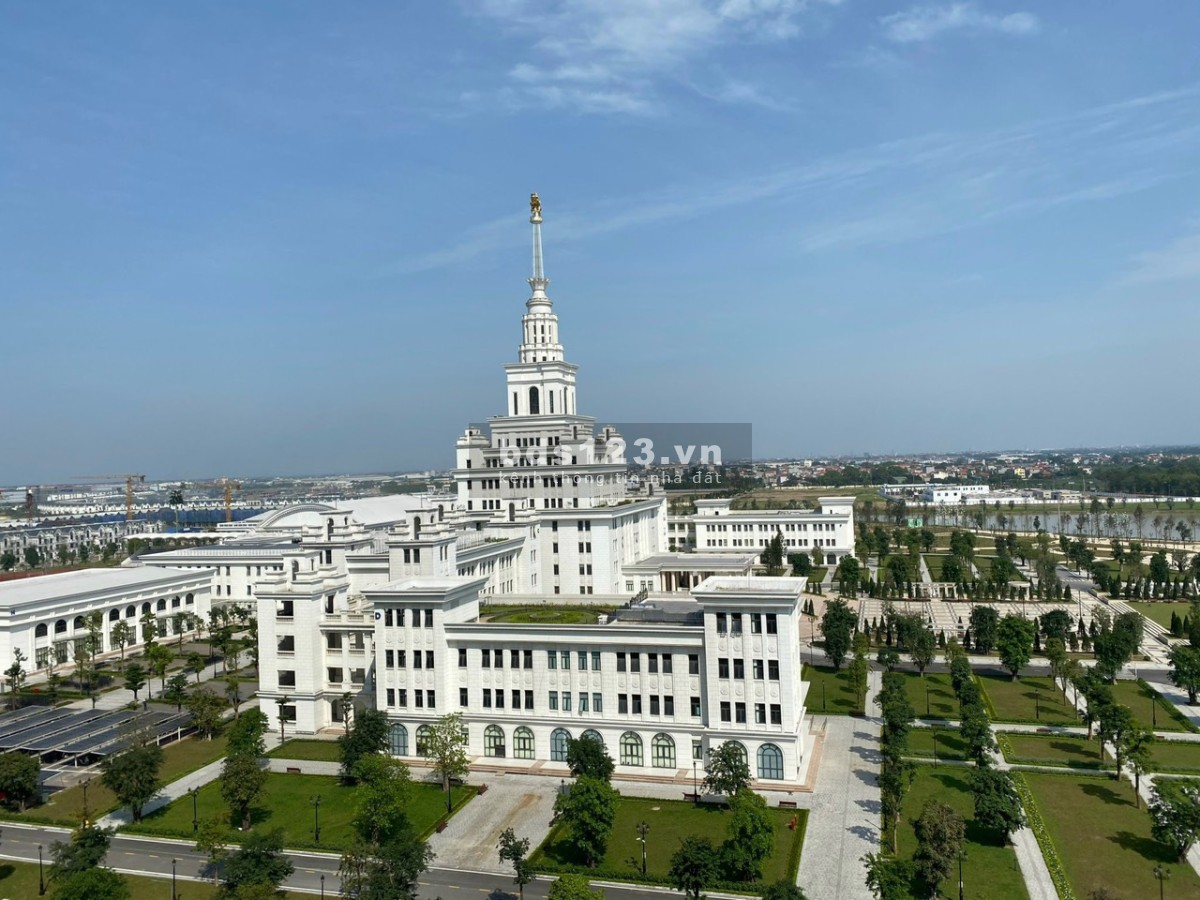Rẻ Nhất Thị Trường Căn STUDIO( Tặng Nội Thất 200TR) Chỉ có 980TR DT 31m2 Vinhomes LH: 0967.947.193