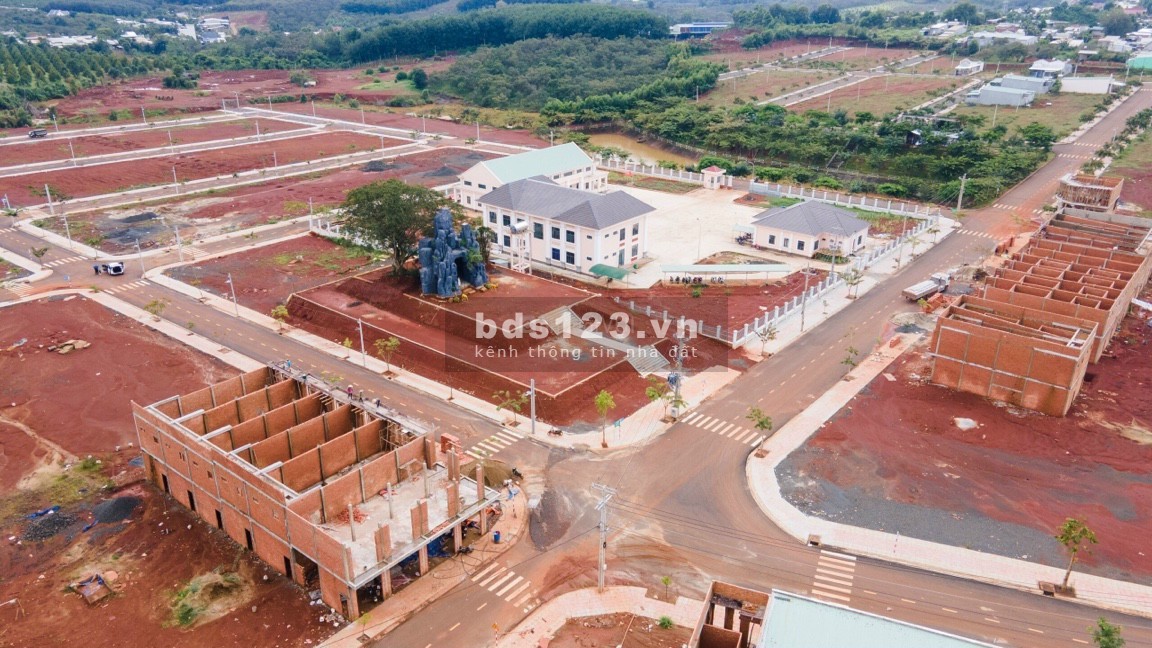 450 triệu/nền 100m2 full thổ cư sổ riêng sẵn ngay trung tâm hành chính UBND Bình Phước - 0906405637
