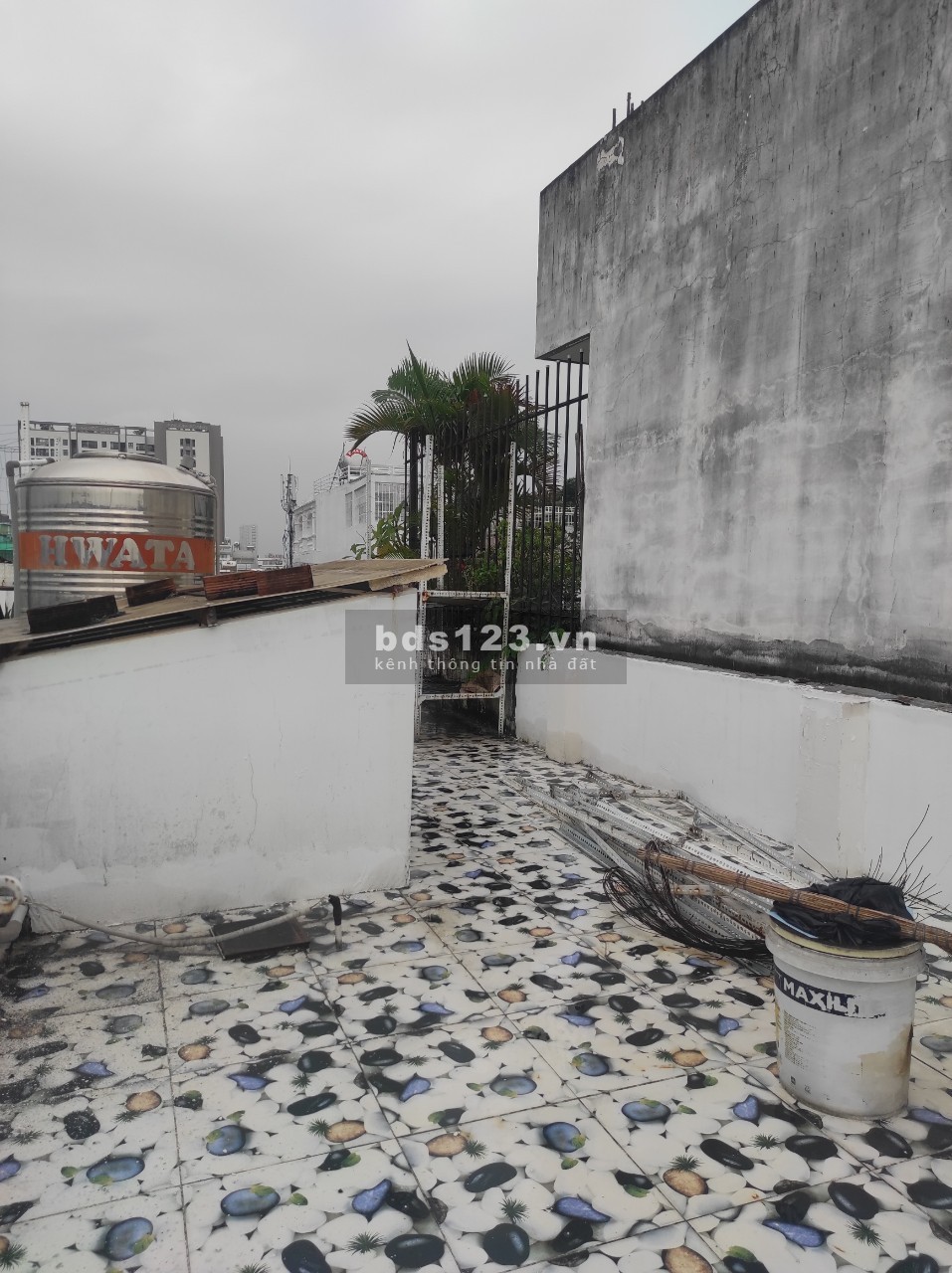 Cho thuê nhà nguyên căn ( mới sửa) 3 tầng + 1 sân thượng, 143m2 quận 6