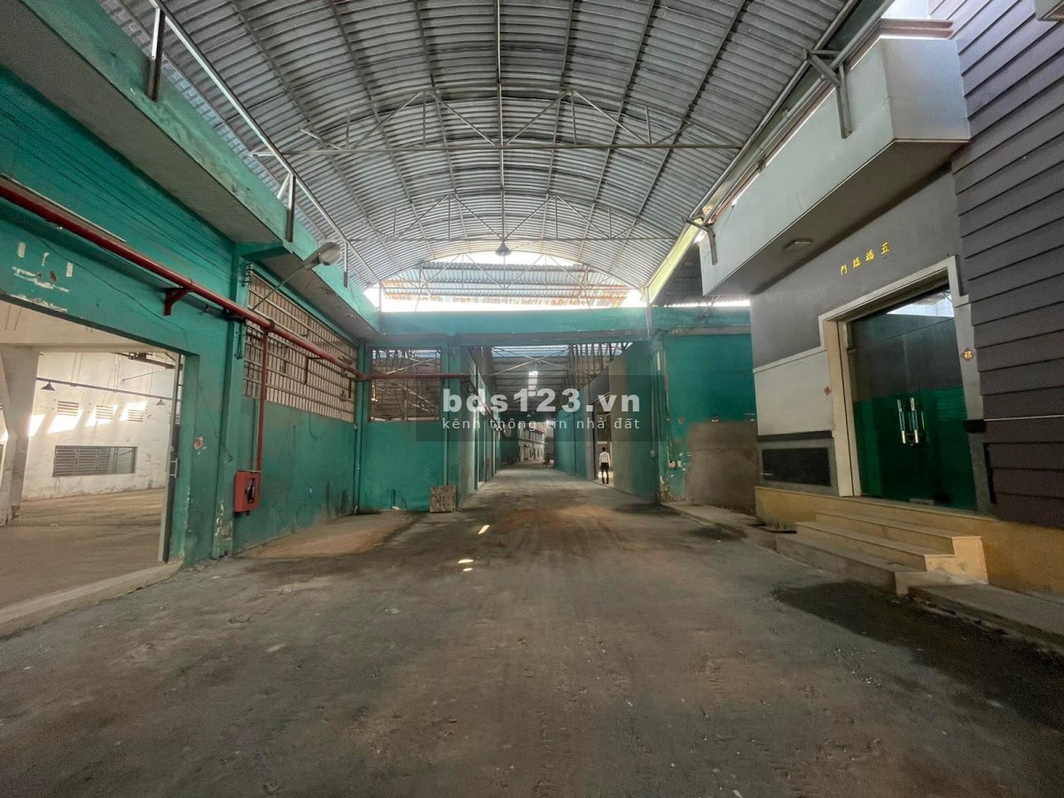 Cho thuê kho 1000m2 đường Hồ Học Lãm, P. An Lạc, Quận Bình Tân