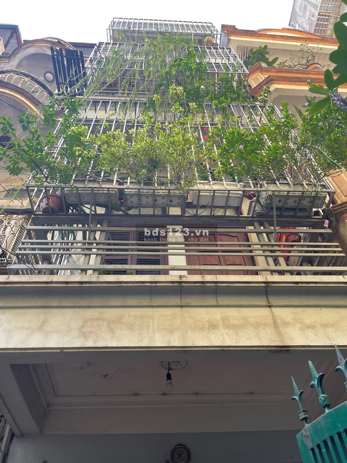 Nhà đẹp ngõ rộng ở vị trí rất yên tĩnh và an toàn, lh 0345591818