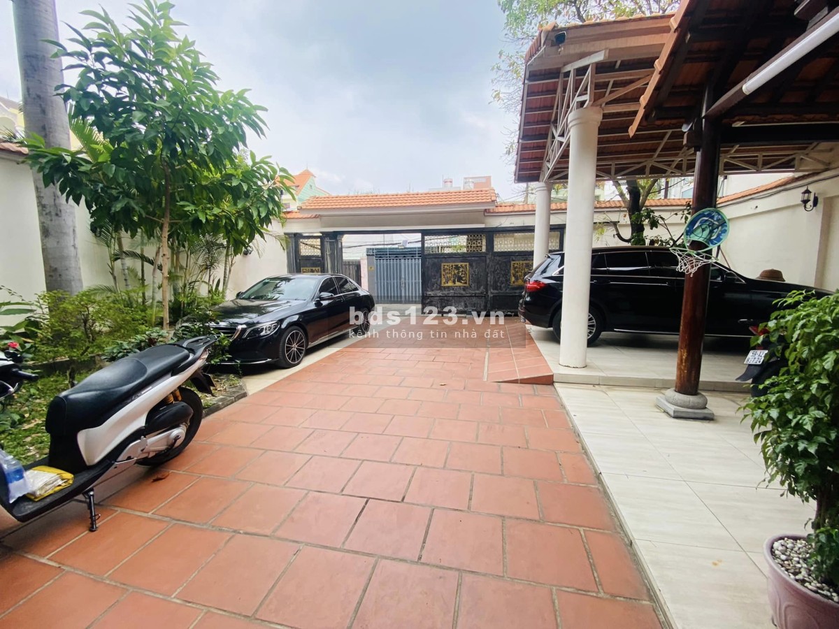 Bán Gấp Căn Biệt Thự Chu Văn An Hiệp Phú Thủ Đức 535m2 Giá 45 Tỷ