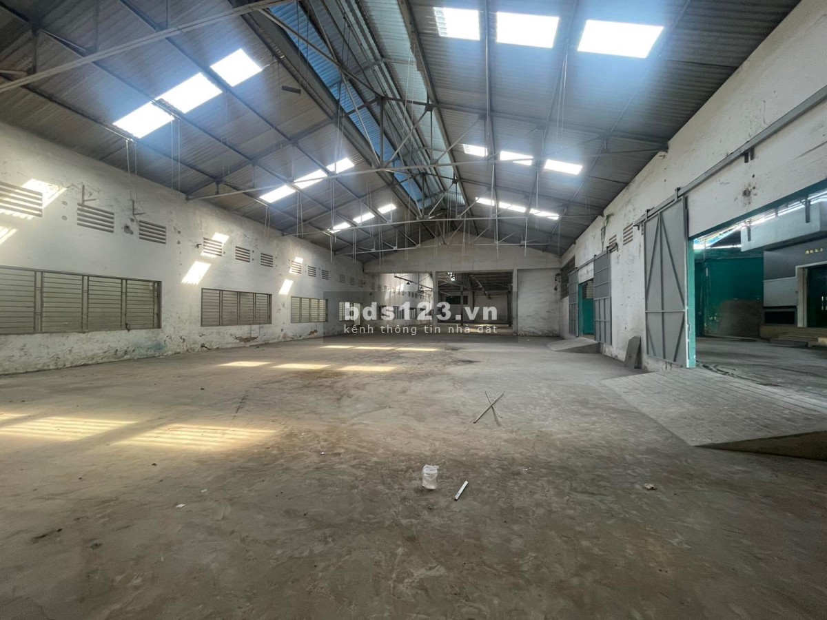 Cho thuê kho 1000m2 đường Hồ Học Lãm, P. An Lạc, Quận Bình Tân