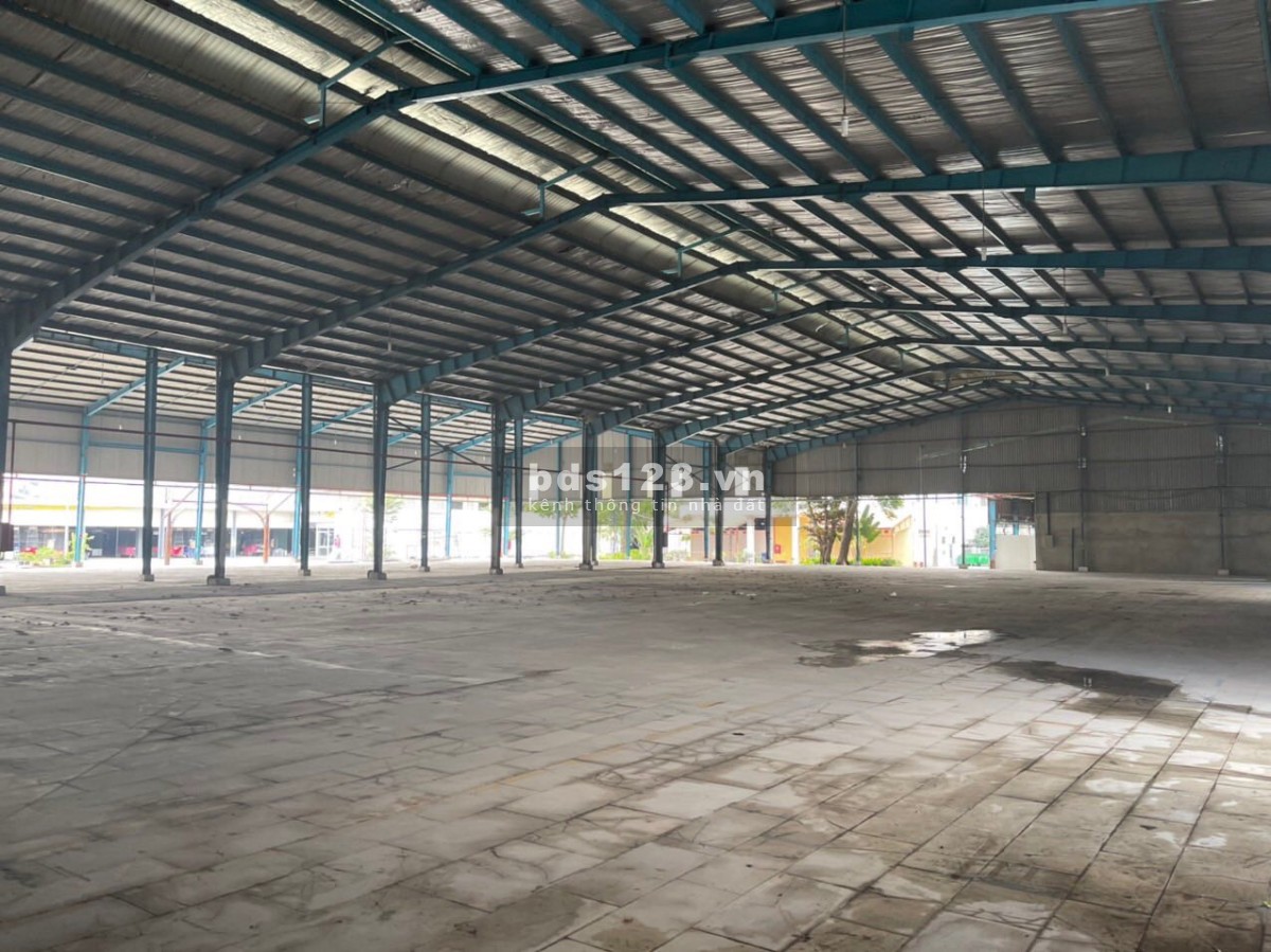 Kho xưởng cho thuê DT 1300m² gần Phạm Văn Đồng, P. Linh Tây, TP Thủ Đức