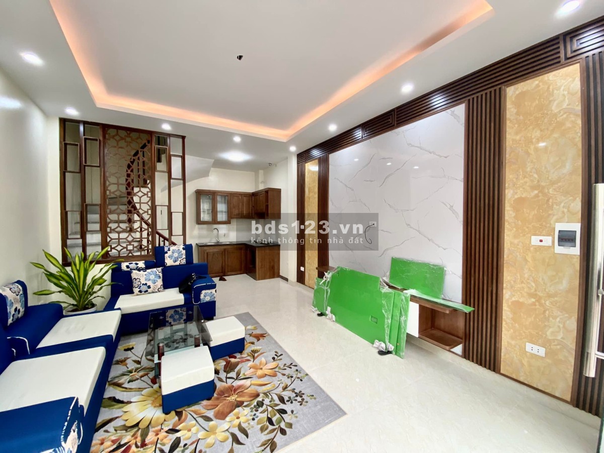 Bán nhà Nguyễn Chí Thanh,công an phường đầu ngõ an ninh tốt, DT 50m², giá chỉ 6,85 tỷ