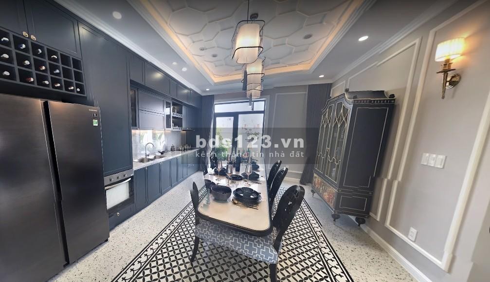 Bán nhanh thanh lý gọn nhà sân vườn Bình Dương do khách gửi, giá 2 tỷ, full thổ cư LH 0812580307