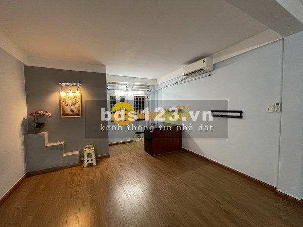 Cho thuê căn hộ 45m2 1PN có máy lạnh ở đường 45 P16 Q4