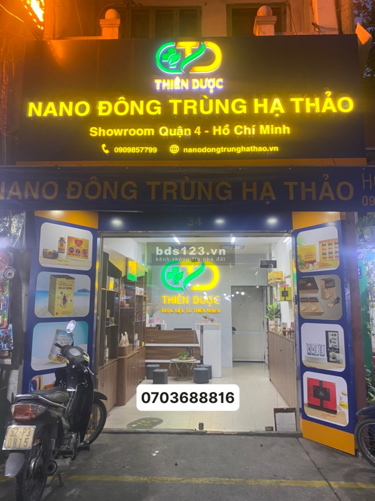 Diện tích: 3,5mx7,5m (24m2) có nội thất sẵn phù hợp cho kdoanh showroom, giá 12 triệu/tháng