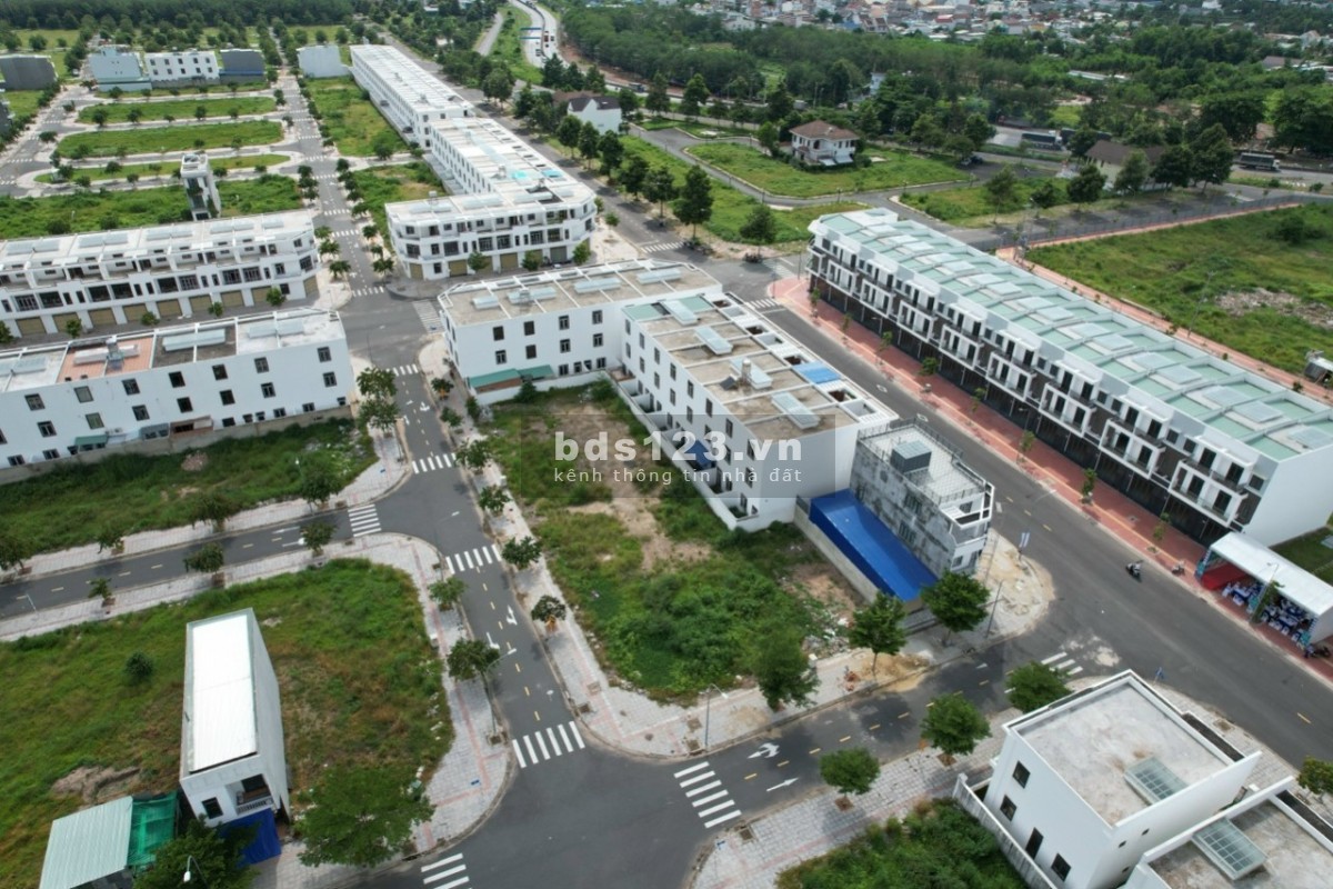 Bán đất Trảng Bom, giá 1.5 tỷ, mặt tiền Quốc Lộ 1A, lh 0937515986