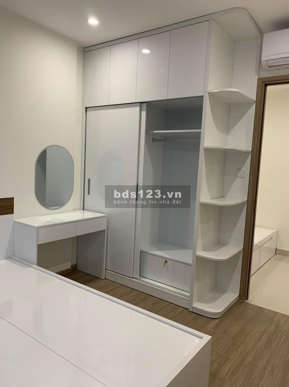 Giá ưu đãi căn 1pn+1 1wc full nội thất tầng đẹp giá 1.3 tỷ Ocean Park lh 0987 077 896