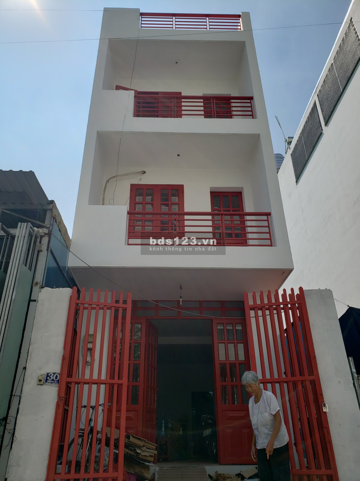 Bán nhà mặt tiền đường 2D An Lạc, Bình Tân, tiện kinh doanh đối diện trường học