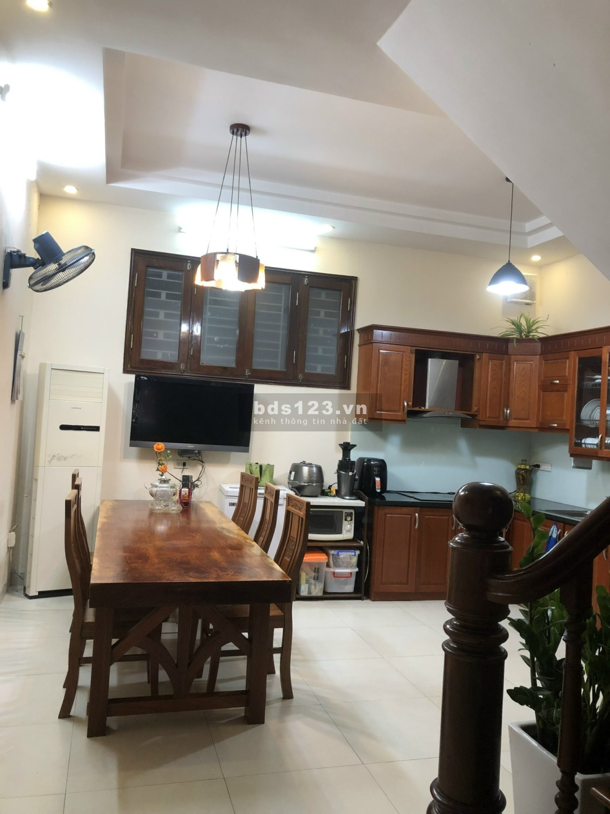 Bán gấp nhà ngõ 36 Dịch Vọng Hậu, Cầu Giấy, DT 45m² x 5 tầng, MT 4m nhà 2 mặt thoáng giá 5 tỷ TL
