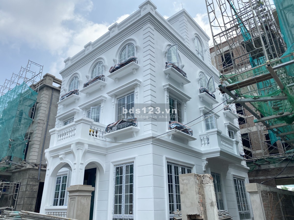 Bán biệt thự đơn lập dự án Avenue Garden Tây Thăng Long, DT 250m² x 3,5 tầng, giá 150 triệu/m²
