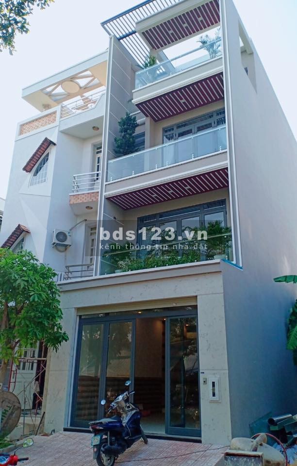 BÁN NHÀ ĐƯỜNG TÂN QUY, QUẬN 7, DT 81M² X 3 LẦU, NHỈNH GIÁ 12 TỶ ĐỒNG