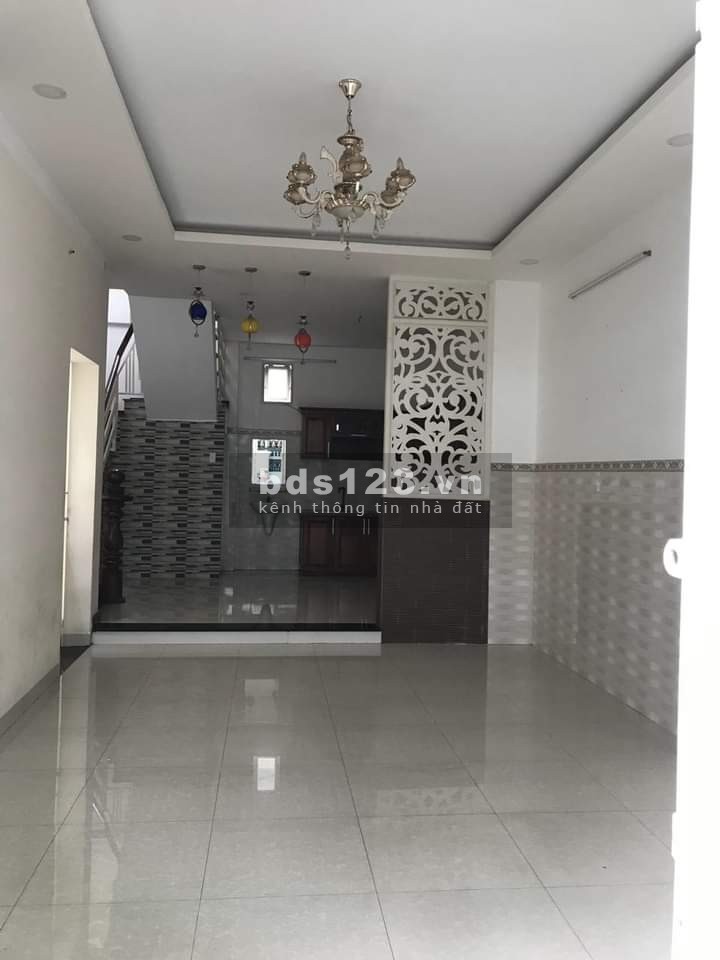 Cần bán nhà trả nợ, giá 400 triệu sổ sẵn, khu an ninh đảm bảo, yên tĩnh