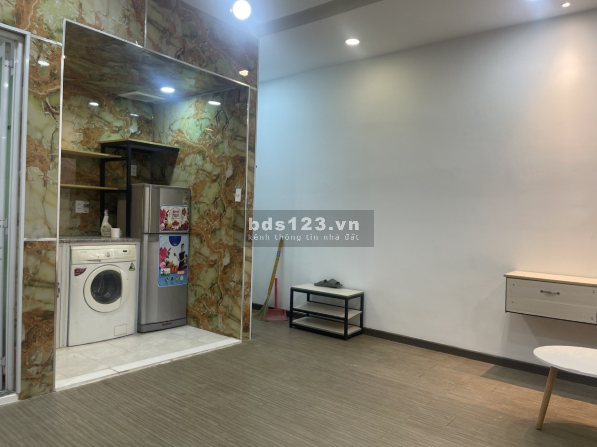 Phòng Studio Triple Cao cấp, setup full nội thất dành cho 3 người. gần sân bay, vào ở ngay