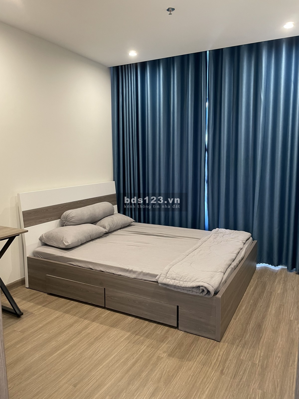 Cho thuê căn hộ 2PN Full NT tại Vinhomes Q.9 giá 8tr/tháng - Nói không với giá ảo.