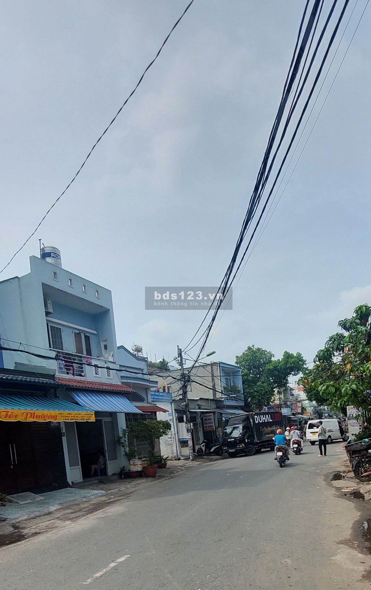Bán nhà đường số 12 kế bên AEON tân phú DT 52m² x 2 tầng đường 6m SHR