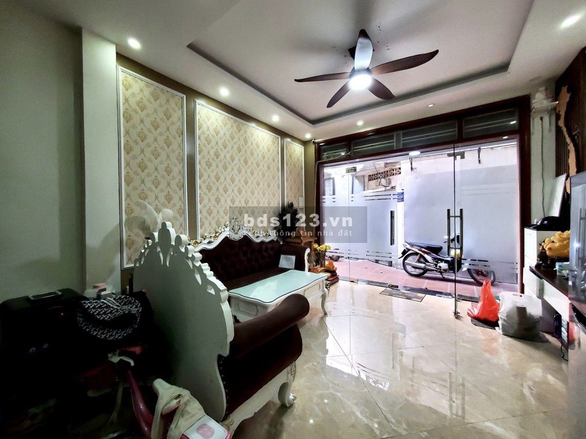 Nhà đẹp Tây Sơn trung tâm Đống Đa, dân trí văn minh, đầy đủ tiện nghi, DT 35m², giá 6,8 tỷ