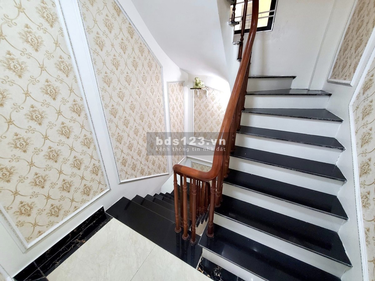 Nhà đẹp Tây Sơn trung tâm Đống Đa, dân trí văn minh, đầy đủ tiện nghi, DT 35m², giá 6,8 tỷ