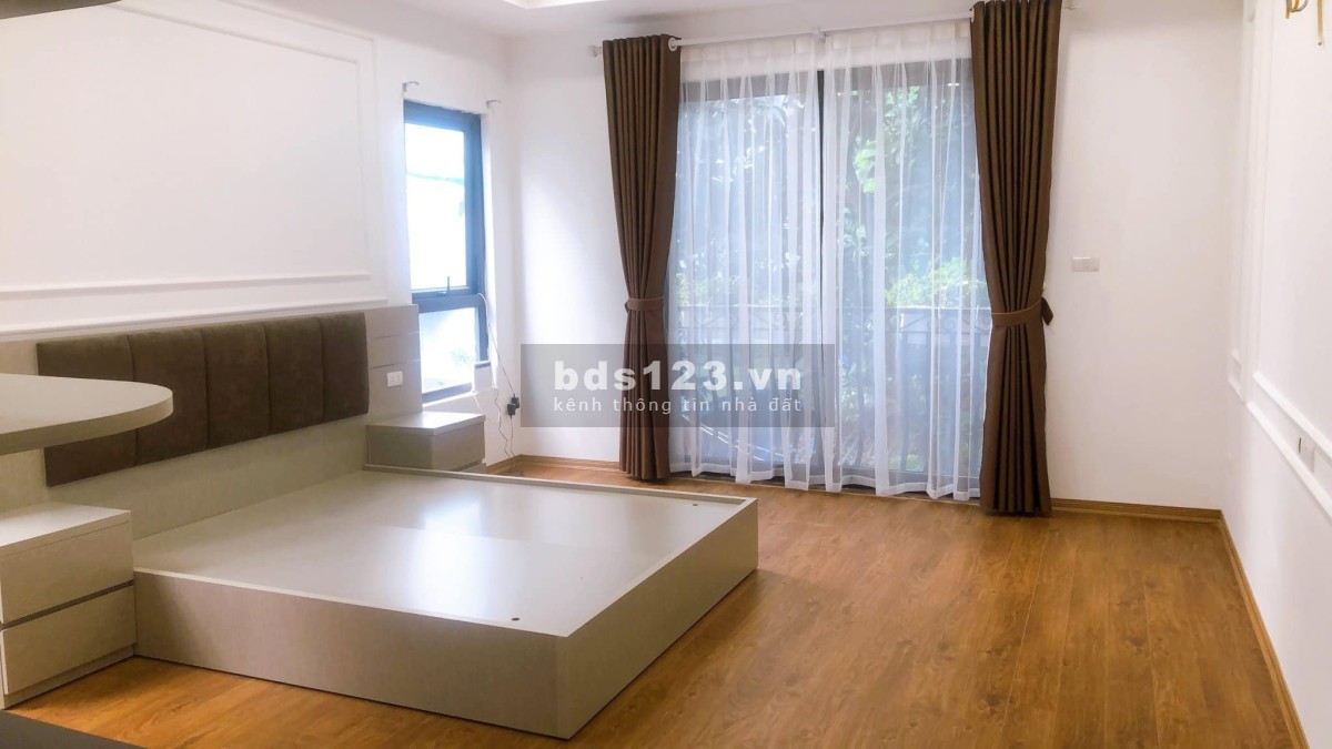 Bán nhà Phạm Văn Đồng, gara thang máy, tặng nội thất, DT 45m² giá 7,8 tỷ