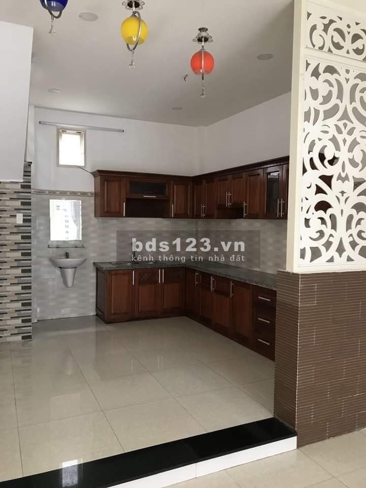 Cần bán nhà trả nợ, giá 400 triệu sổ sẵn, khu an ninh đảm bảo, yên tĩnh