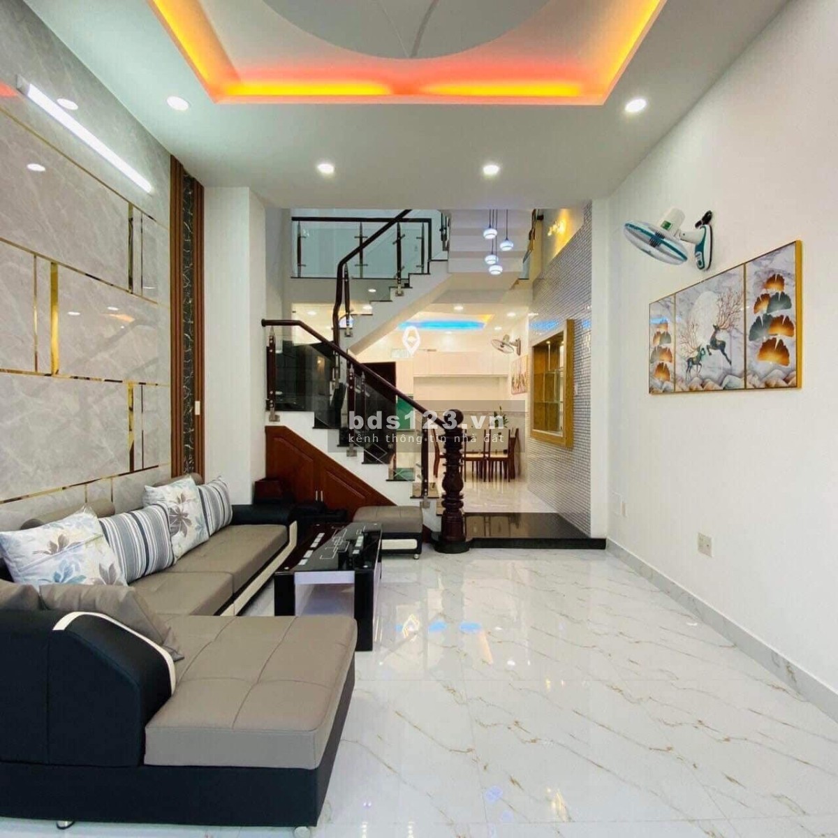 Hóc Môn nhà NGỘP 1 trệt 1 lầu (4.5*16) 2PN 685Tr sổ riêng có sẵn nội thất lh 0776244497