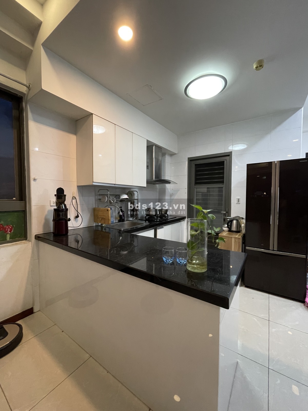 Chính chủ cần sang nhượng bán căn hộ Q7 cao cấp 2pn view miễn chê