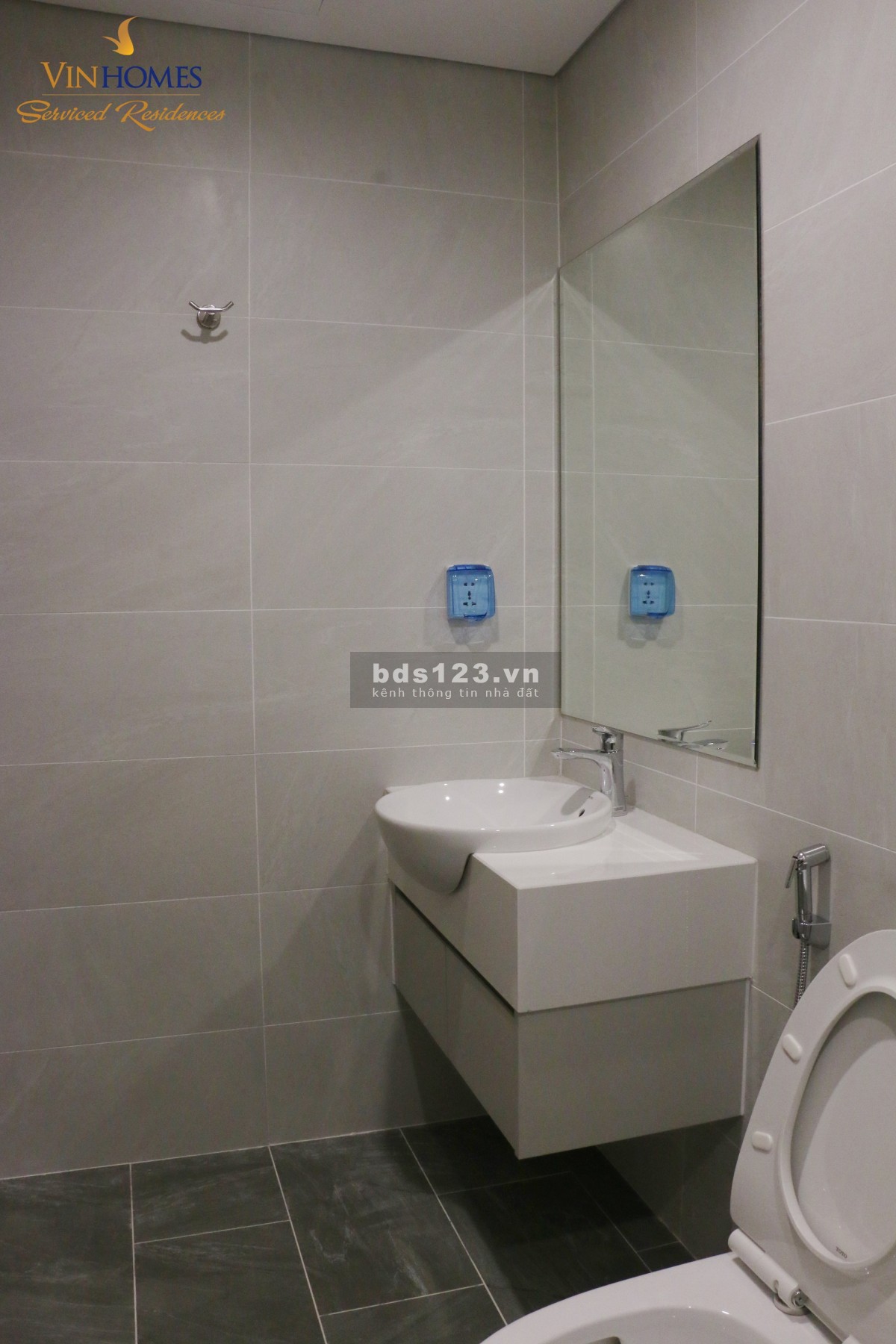0385015918 Cho thuê căn 2PN 2wc+1 căn góc full cơ bản 7.04tr bao gồm phí dịch vụ Vinhomes Ocean Park