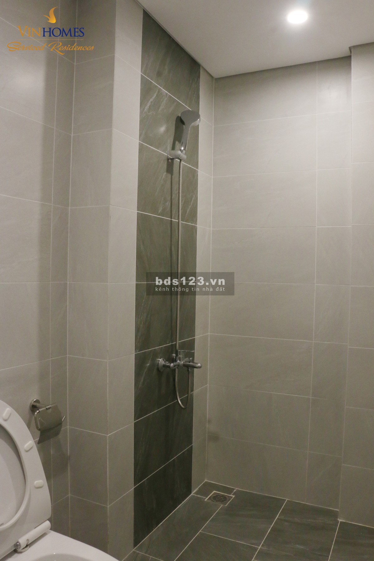 0385015918 Cho thuê căn 2PN 2wc+1 căn góc full cơ bản 7.04tr bao gồm phí dịch vụ Vinhomes Ocean Park