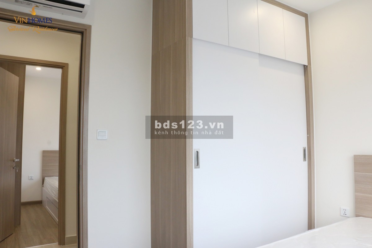 0385015918 Cho thuê căn 2PN 2wc+1 căn góc full cơ bản 7.04tr bao gồm phí dịch vụ Vinhomes Ocean Park