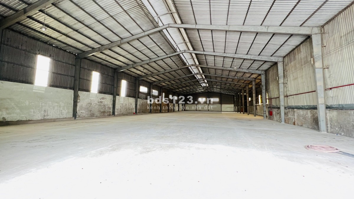 Cho thuê kho xưởng dtsd 2000m2 gần Quốc Lộ 1A, Tân Kiên, Bình Chánh, TP.HCM