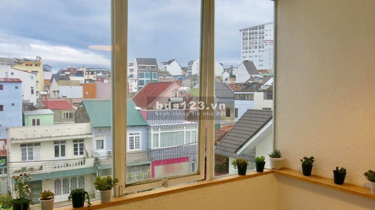 Bán nhà trong hẻm Nguyễn Văn Cừ, Đà Lạt, DT 20,77m² chính chủ, 3 phòng ngủ