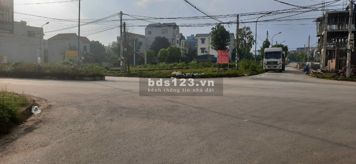 Chính chủ cắt lỗ cắt lỗ 200m2 tái định cư Bắc Phú Cát, Thạch Hòa, Thạch Thất, Hà Nội lh 0911 539 380
