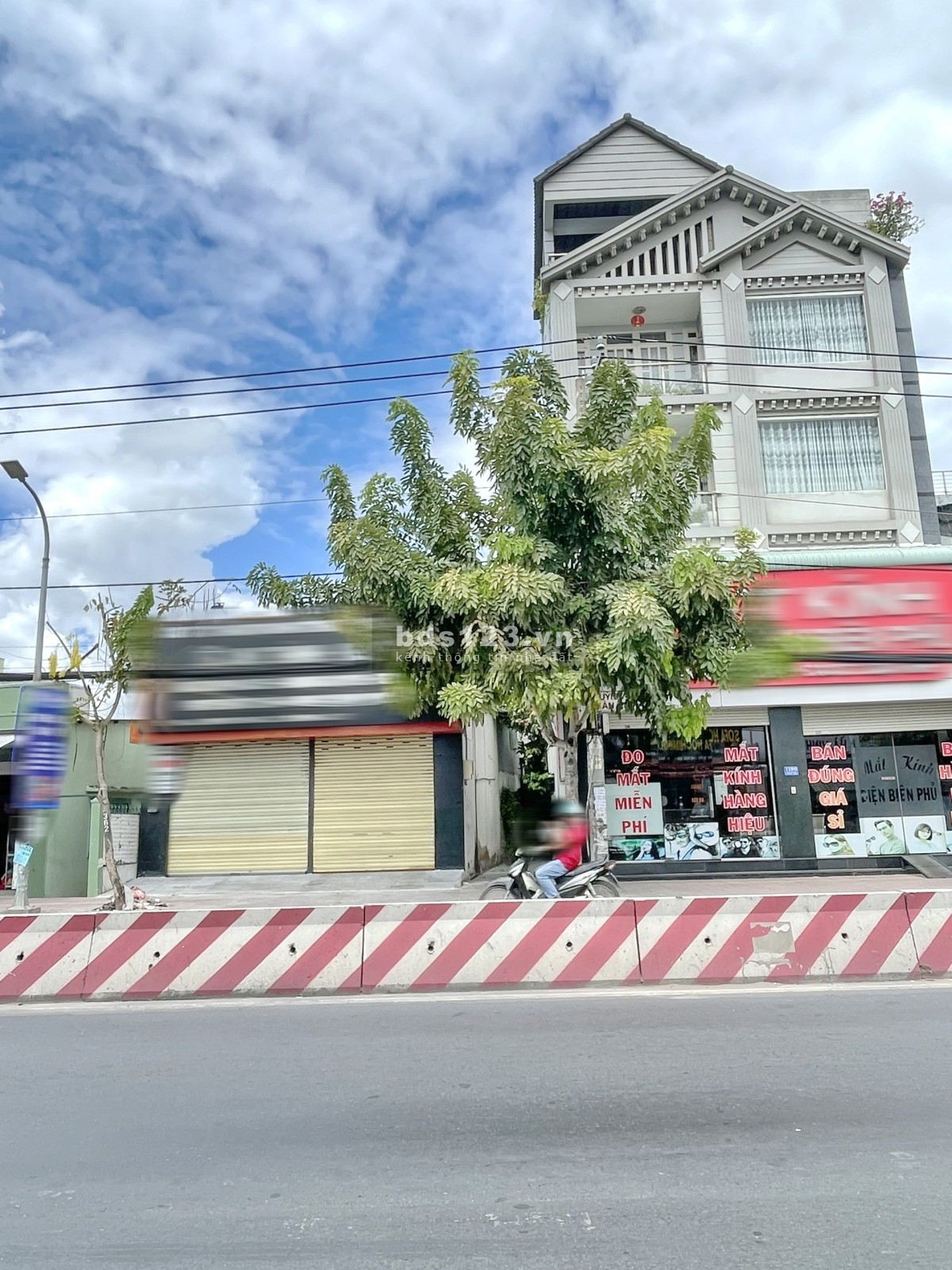 Bán gấp nhà 1 lầu mặt tiền Huỳnh Tấn Phát, quận 7 kinh doanh đỉnh