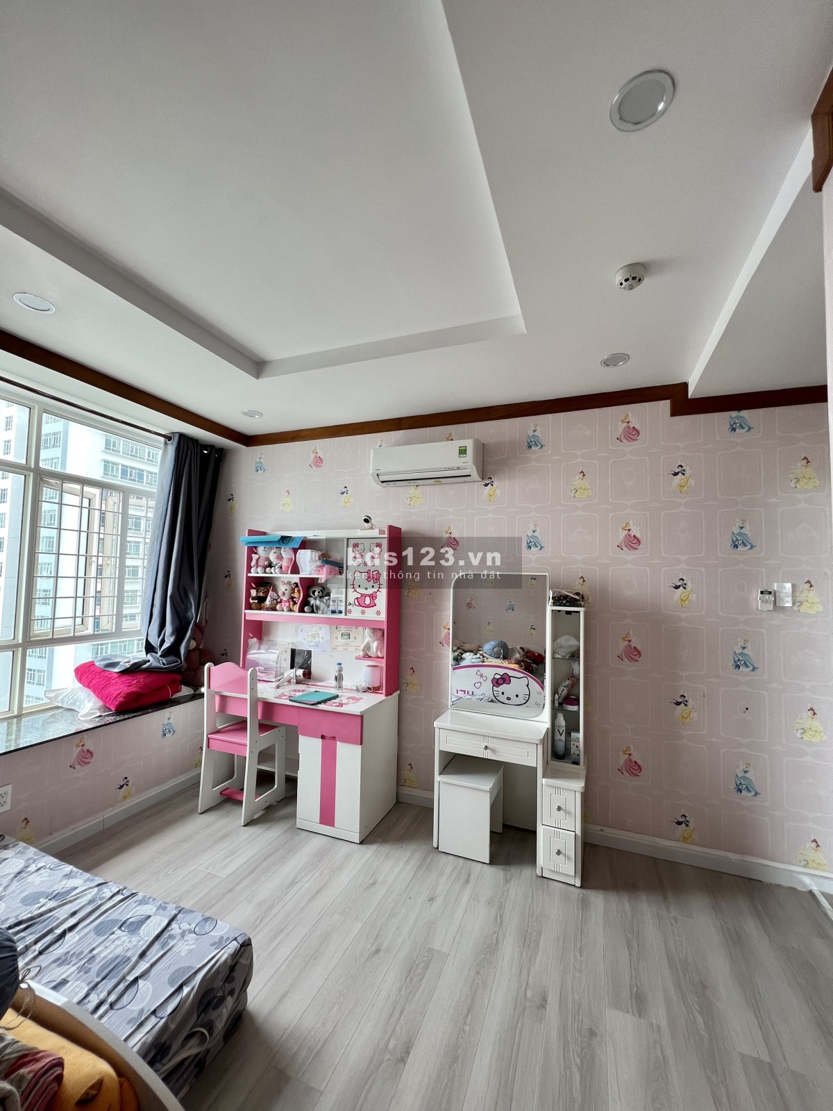 Chính chủ cần chuyển nhượng căn hộ sát sông khu Thảo Điền, giá tốt