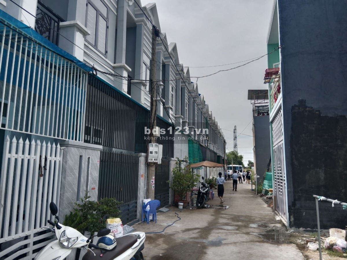 Mở bán duy nhất chỉ 3 suất nội bộ nhà phố Đức Hòa Long An Giá Chỉ 470tr, kết cấu 1 lầu 1 trệt 2PN