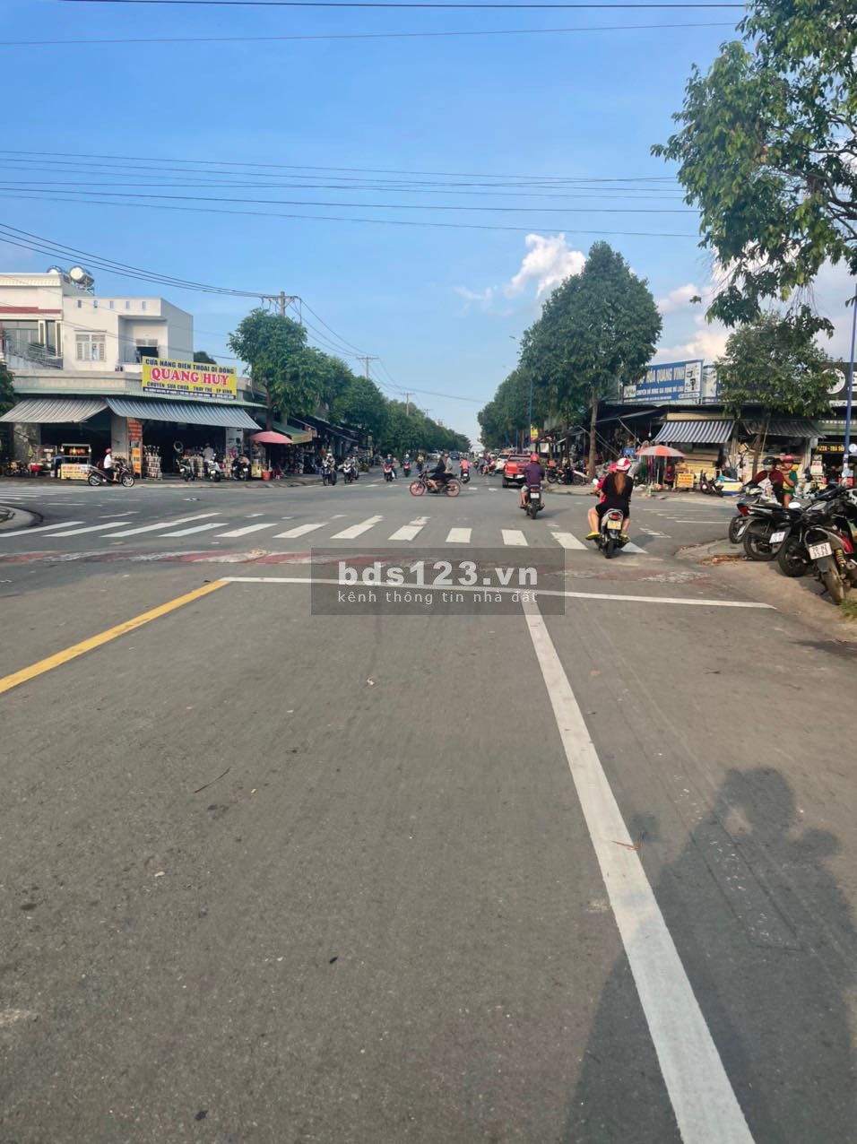 Bán đất TP Bến Cát khu đô thị Mỹ Phước 3 DT: 100m2, 150m2, 300m2... Sổ hồng riêng bao sang tên
