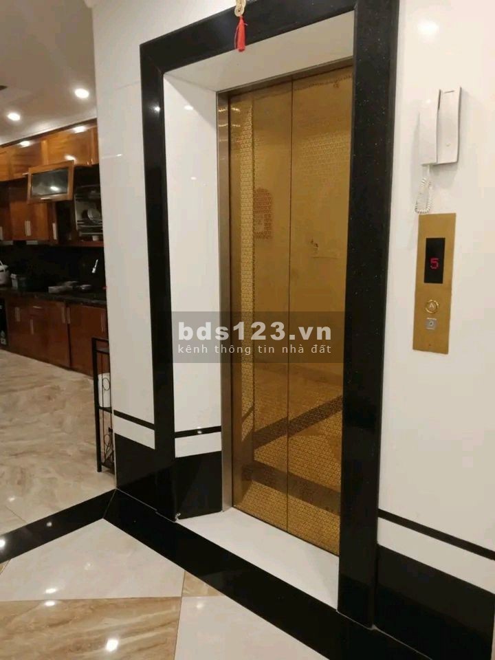 Phố VIP Đỗ Quang Cầu Giấy dt rộng mt lớn gara kd khủng khiếp
