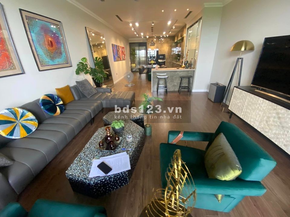 Phố VIP Phạm Tuấn Tài siêu biệt thự triệu đô dt lớn thang máy nội thất quá đẹp