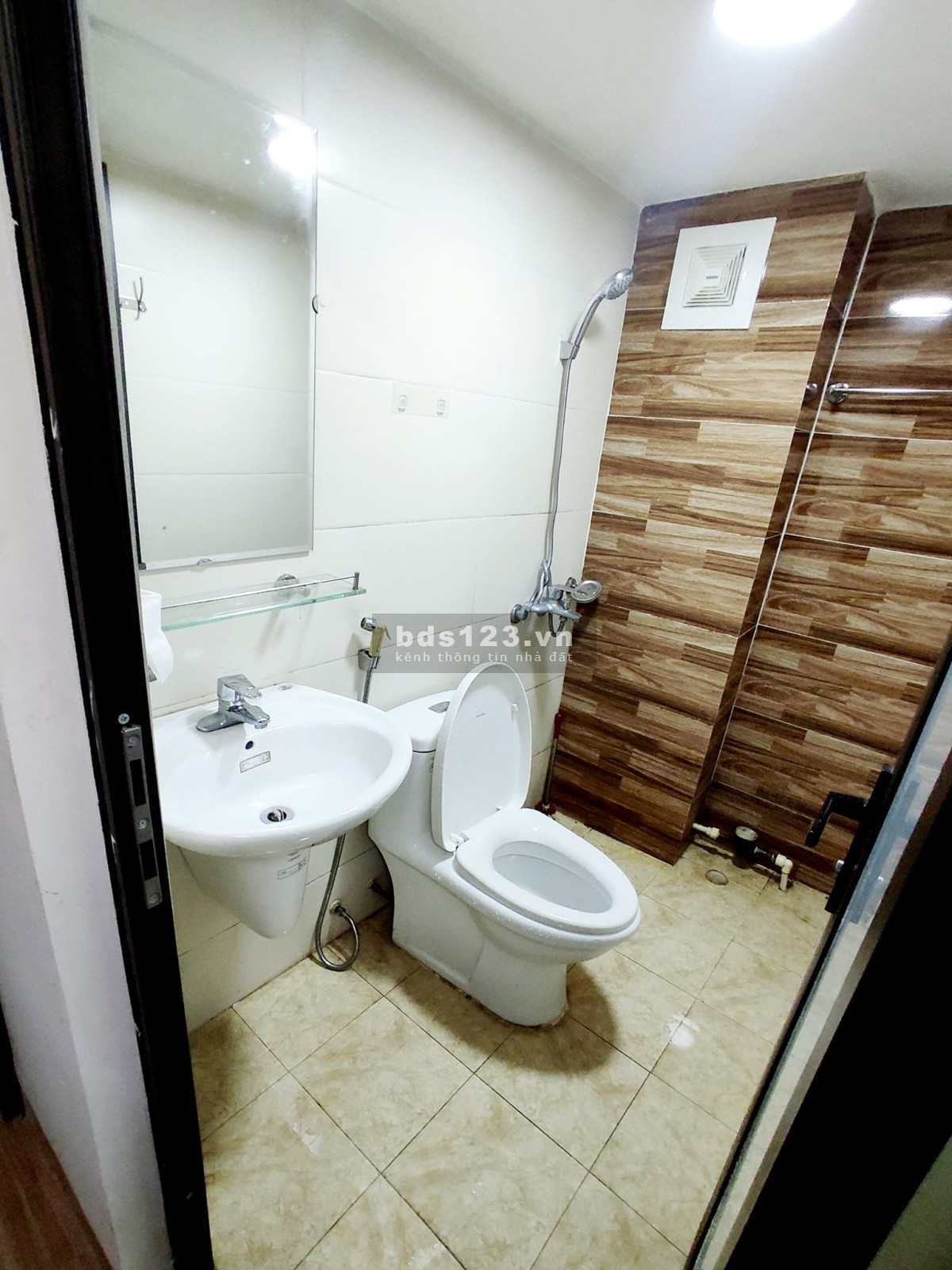 Bán chung cư mini 8 tầng Trường Chinh, doanh thu 600tr/năm