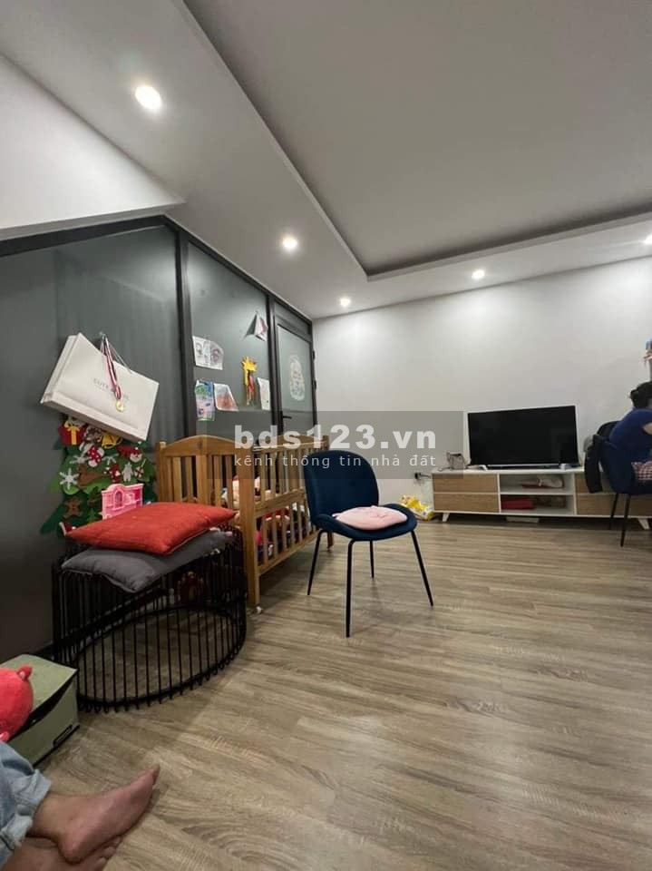 Nhà đẹp Đặng Thùy Trâm, đường ô tô có thang máy, mặt tiền rộng phân lô cực đẹp
