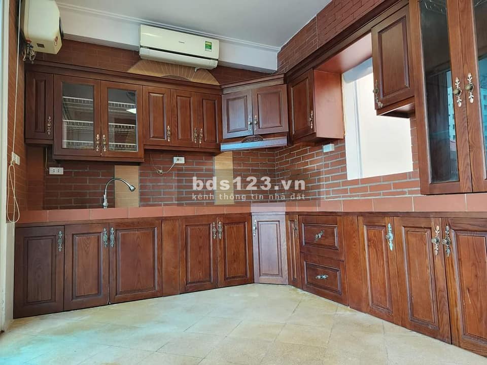 Bán nhà Trung Kính phân lô cực đẹp Gara có thang máy