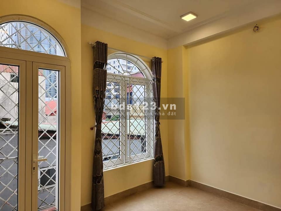 Bán nhà Trung Kính phân lô cực đẹp Gara có thang máy