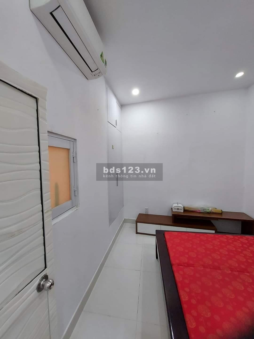 Bàn nhà phố hẻm 95 Lê Văn Lương Quận 7, DT 33m², MT 4m, 2 LẦU, 3 PN + 1 WC, giá 4,1 tỷ đồng